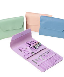 Conjunto de Manicure com 16 itens em Estojo